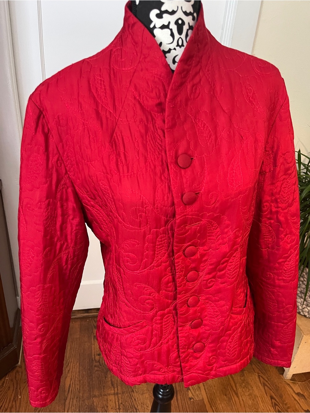 Vintage IRIE Paris 100% Silk Red Embroidered Jacket Made in France L arc 6059